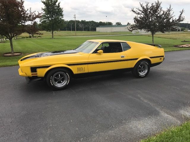 1972 Yellow Ford Mustang Fastback