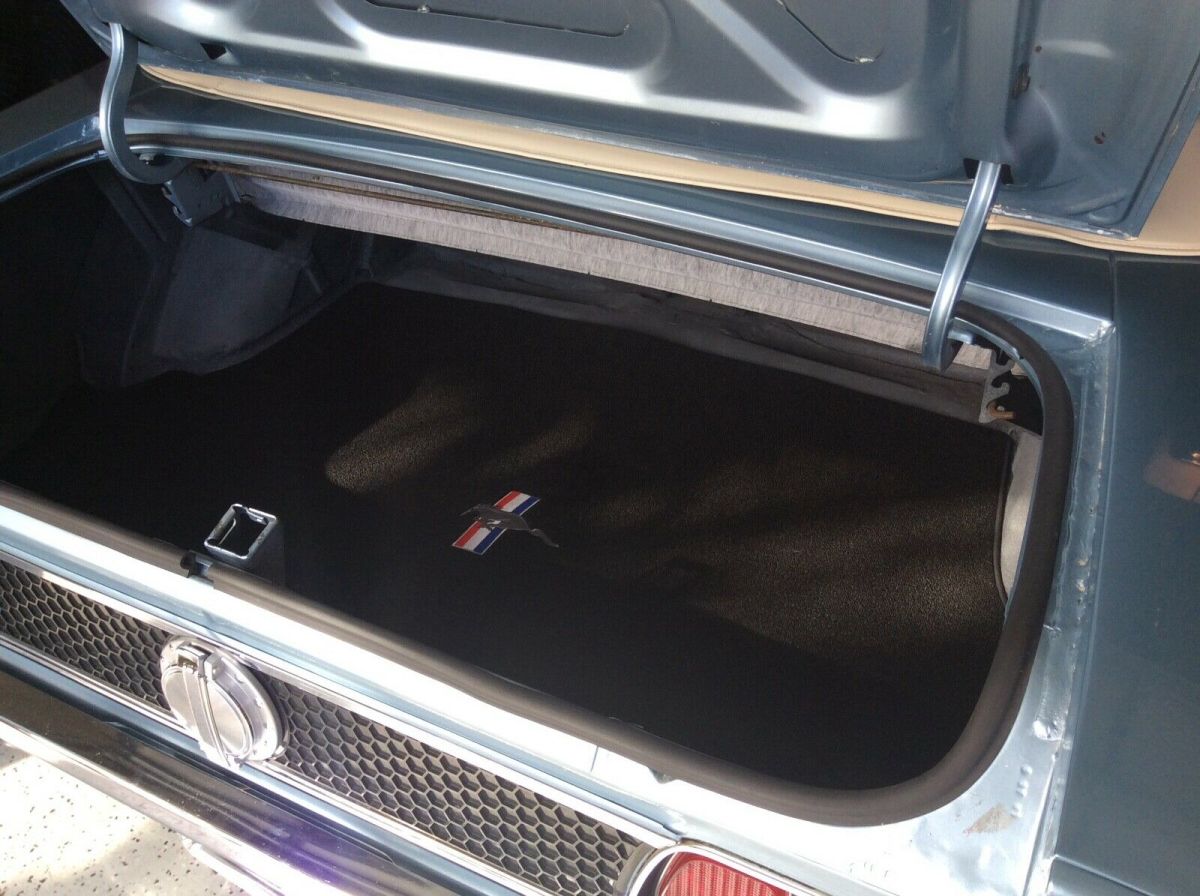 1972 Blue Ford Mustang