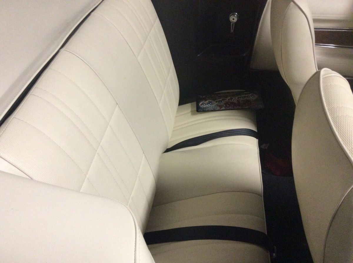 1972 Blue Ford Mustang