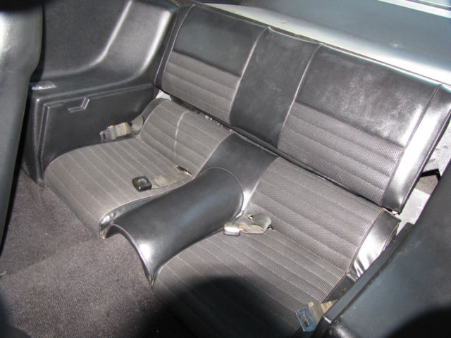 19720000 green Ford Mustang Fastback