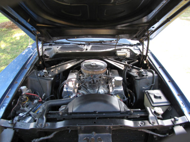 19720000 green Ford Mustang Fastback