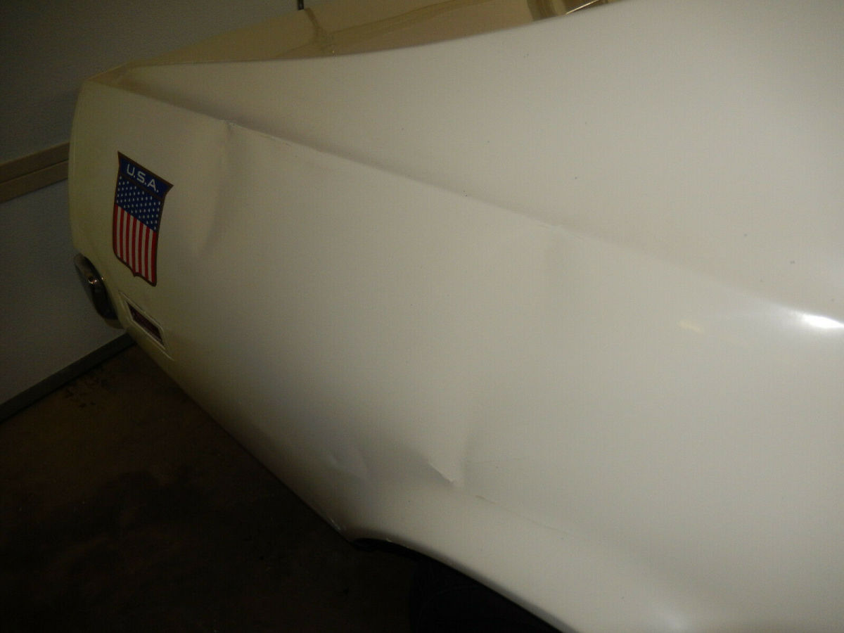 1972 White Ford Mustang Coupe