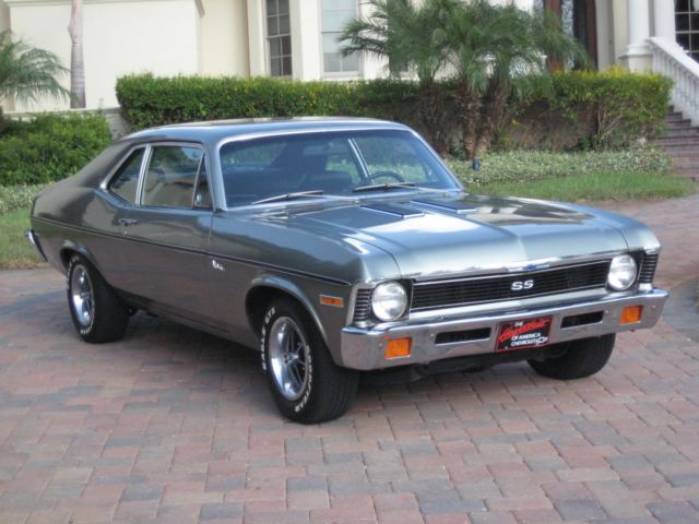 1972 Silver Chevrolet Nova