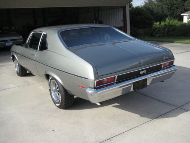 1972 Silver Chevrolet Nova
