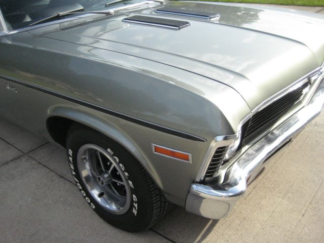1972 Silver Chevrolet Nova