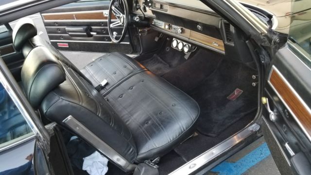 1972 Black Oldsmobile Cutlass Coupe