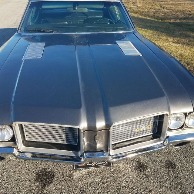 1972 Gray Oldsmobile Cutlass Coupe