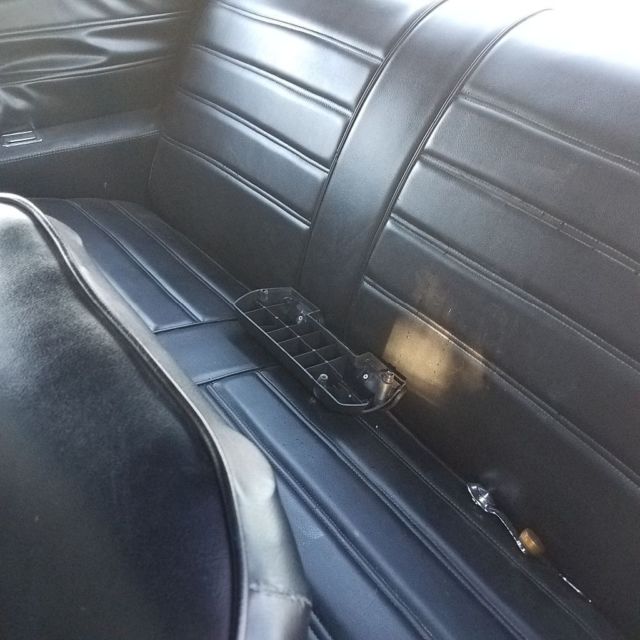 1972 Gray Oldsmobile Cutlass Coupe