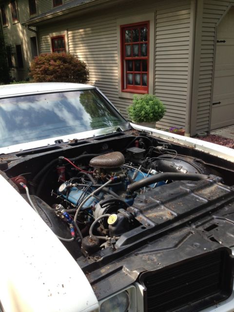 1972 White Oldsmobile 442 Coupe