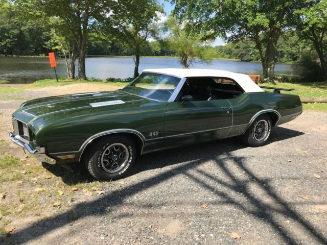 1972 Green Oldsmobile 442 Convertible