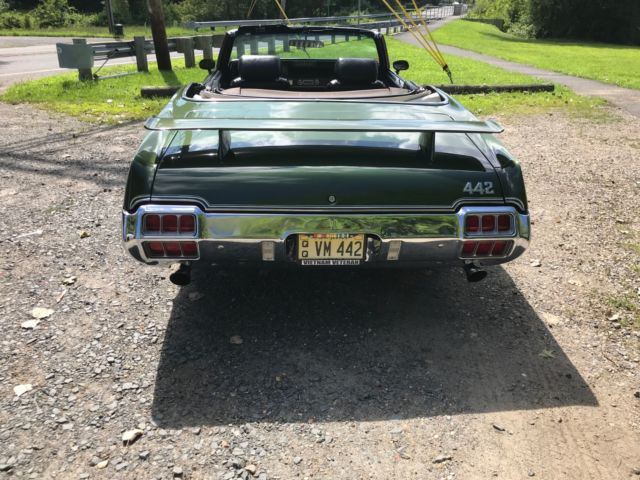 1972 Green Oldsmobile 442 Convertible