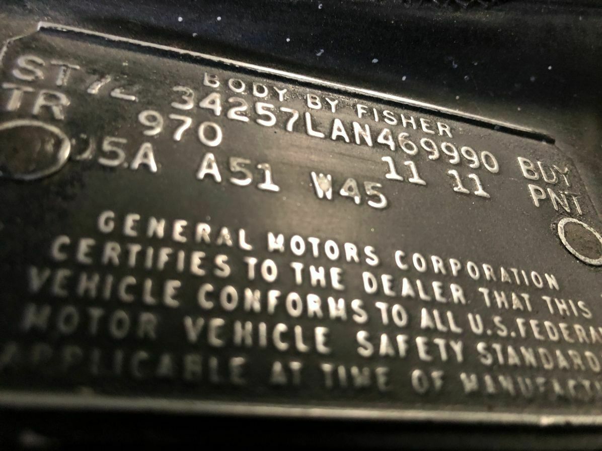 1972 White Oldsmobile 442 Coupe