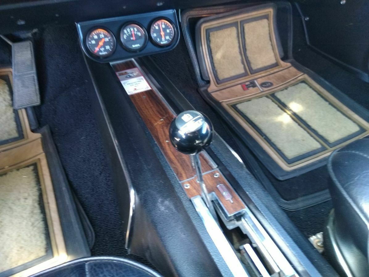 1972 White Oldsmobile 442 Coupe