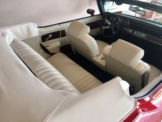 1972 Red Oldsmobile 442 Convertible