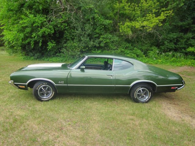1972 Green Oldsmobile 442 Coupe