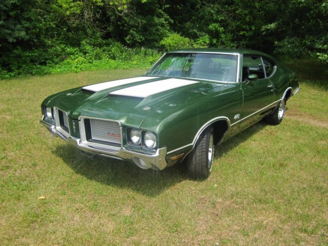 1972 Green Oldsmobile 442 Coupe