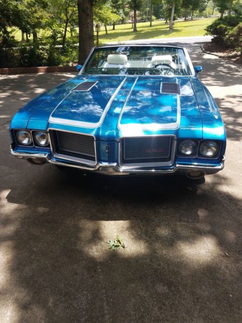 1972 Blue Oldsmobile 442 Convertible