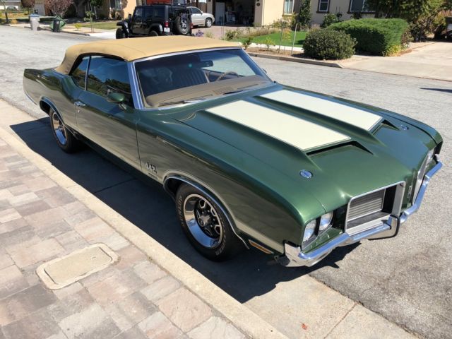 1972 Green Oldsmobile 442 Convertible
