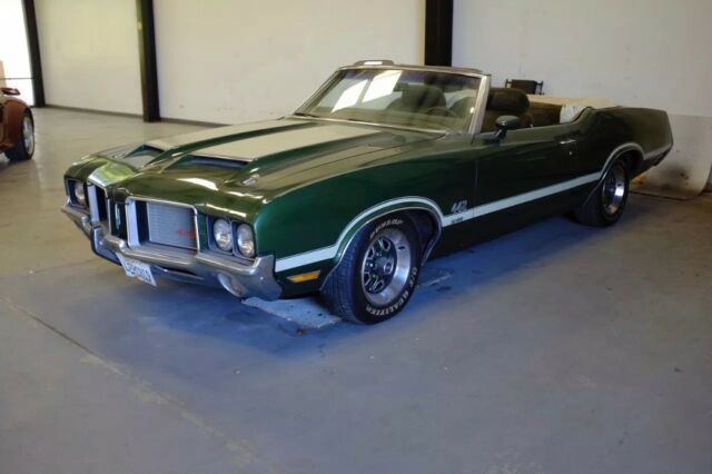 1972 Green Oldsmobile 442 Convertible