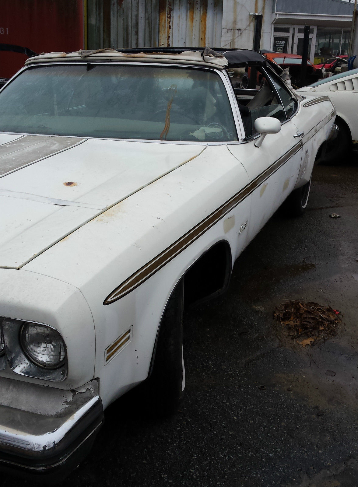 1972 White Oldsmobile Eighty-Eight Convertible