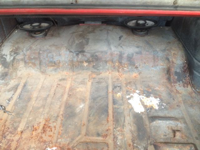 1972 Primer Gray Oldsmobile Cutlass Coupe