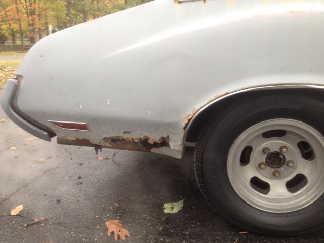 1972 Primer Gray Oldsmobile Cutlass Coupe