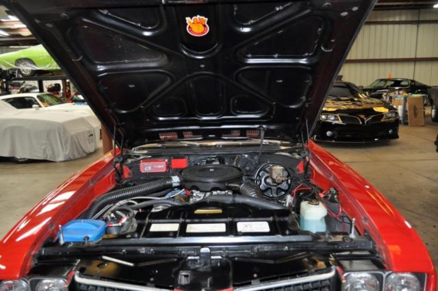 1972 Red Oldsmobile Cutlass Coupe