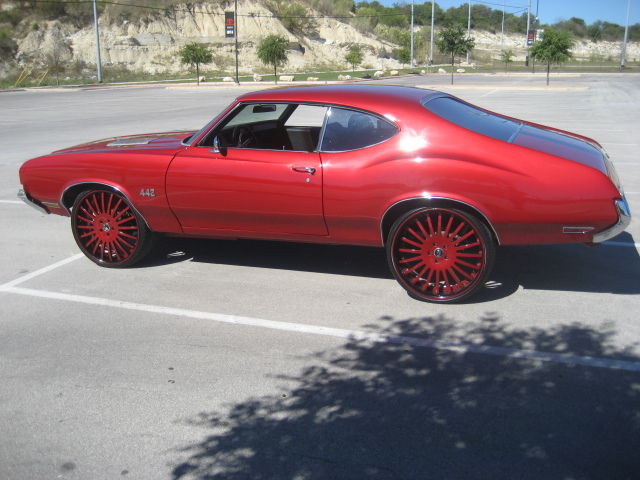 1972 Burgundy Oldsmobile Cutlass Coupe