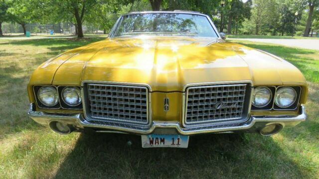 1972 Gold Oldsmobile Cutlass Convertible