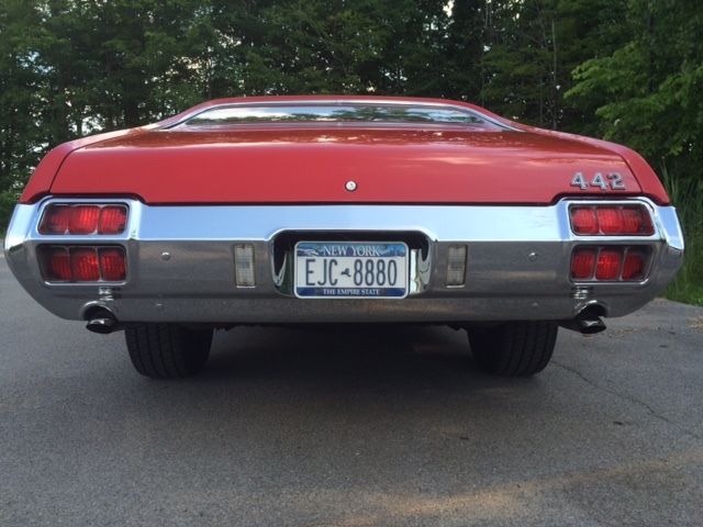 1972 Matador Red Oldsmobile 442 Coupe