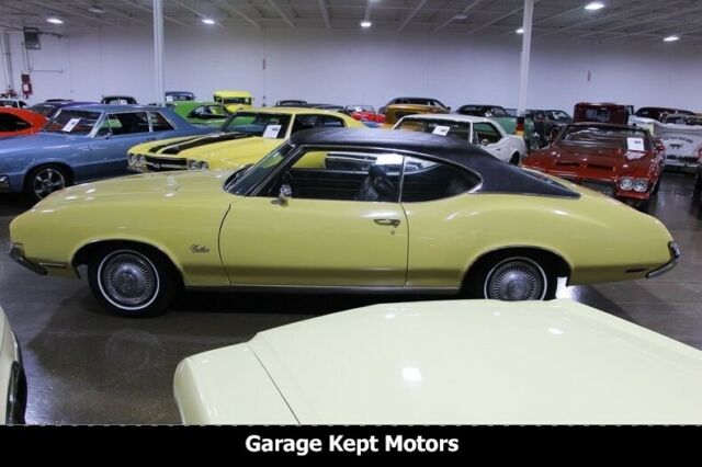 1972 -- Oldsmobile Cutlass Coupe