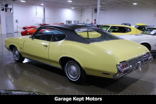 1972 -- Oldsmobile Cutlass Coupe