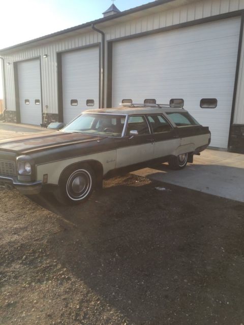 1972 Oldsmobile Custom Cruiser