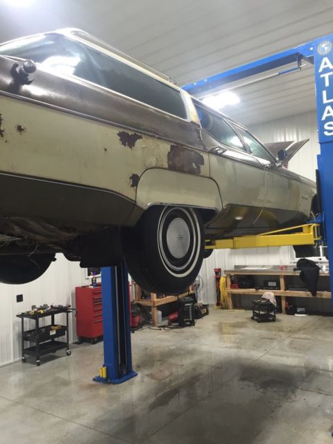 1972 Oldsmobile Custom Cruiser