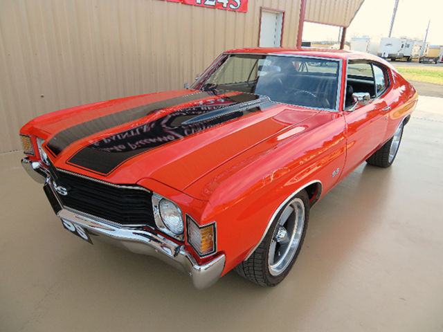 1972 Orange Chevrolet Chevelle Coupe