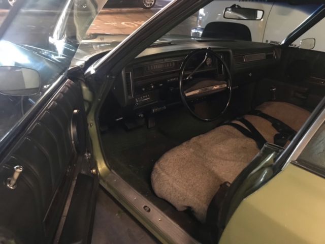 1971 GREEN Chevrolet Impala SEDAN