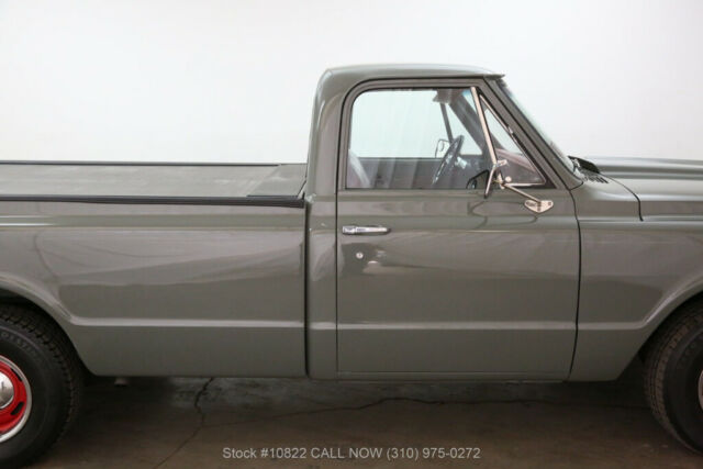 1972 Gray Chevrolet C10