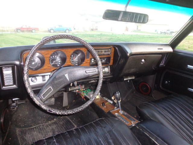 1972 Silver Pontiac GTO Coupe