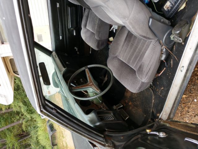 1972 Black Pontiac Le Mans Coupe