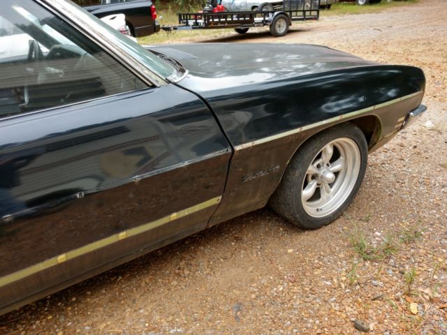 1972 Black Pontiac Le Mans Coupe