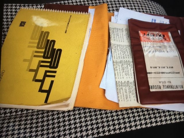 1972 Ivory Porsche 911 Coupe