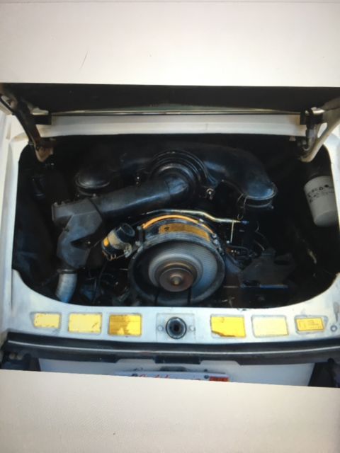 1972 Ivory Porsche 911 Coupe