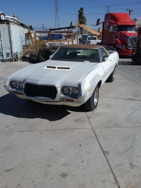 1972 White Ford Ranchero