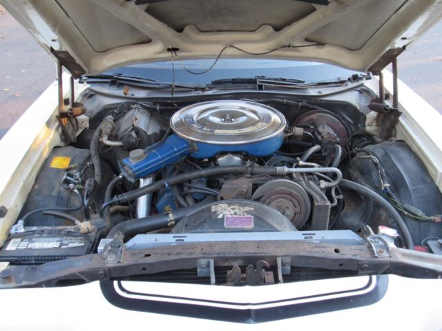 1972 White Ford Ranchero