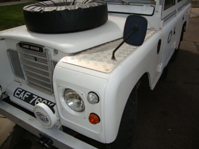 1972 White Land Rover Series 3 LWB Wagon