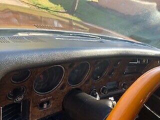 1972 Gold Chevrolet Monte Carlo Coupe