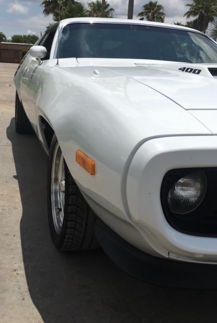 1972 White Plymouth Satellite Coupe