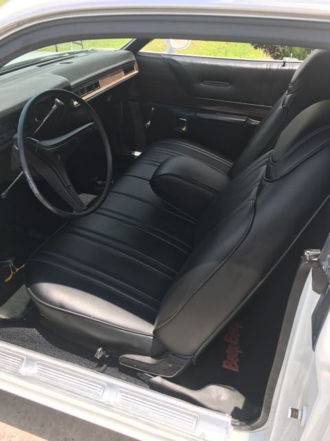 1972 White Plymouth Satellite Coupe