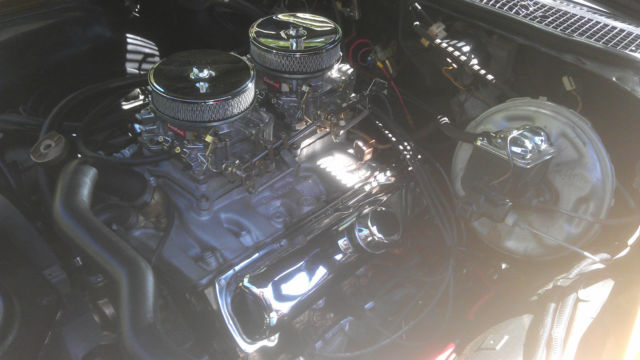 1972 Gold Oldsmobile Cutlass Coupe