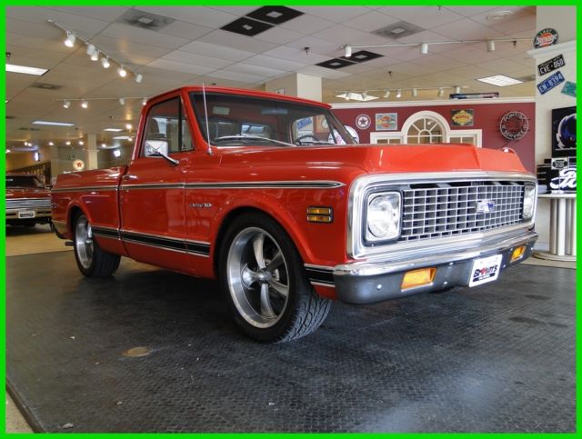 1972 Red Chevrolet C-10